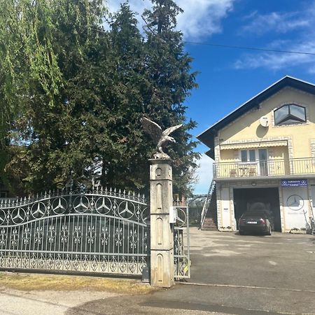 Astralis Factory Apartments- Fly Zagreb Bagian luar foto